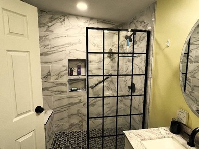 Welcome to this beautifully updated and spacious 2-bedroom - photo 22