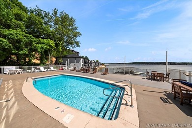 Experience elevated Lake of the Ozarks living in this furnished - photo 3