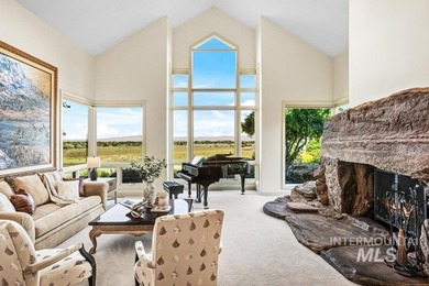 An extraordinary sanctuary of living & landscape, set on more - photo 6