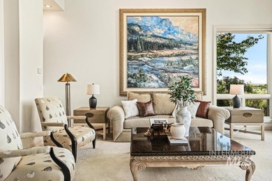 An extraordinary sanctuary of living & landscape, set on more - photo 7