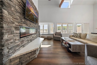 Experience elevated Lake of the Ozarks living in this furnished - photo 8