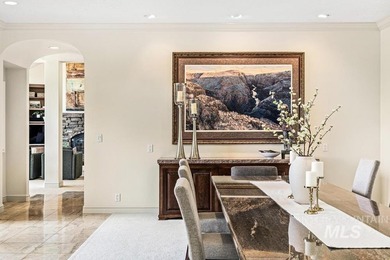 An extraordinary sanctuary of living & landscape, set on more - photo 10