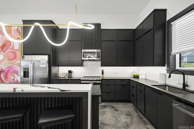 Enjoy luxury living in Lake Hamiltons newest Rooftop Townhomes - photo 11