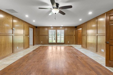 Experience the perfect balance of a Gorgeous Home, Detached Shop - photo 8