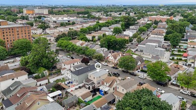 Beautiful Single Family House located within a block from Guy R - photo 27