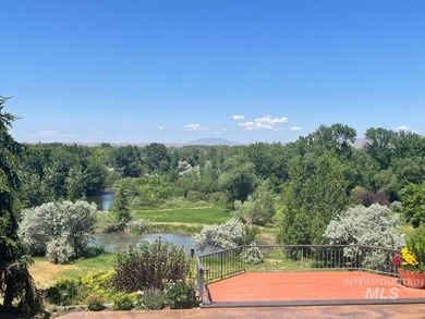 Nestled on a sprawling 4.5-acre estate, this breathtaking - photo 5