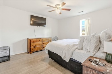 Welcome to this beautifully renovated, move-in-ready home - photo 10