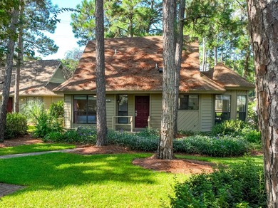 If you're searching for a charming Florida cottage tucked within - photo 2
