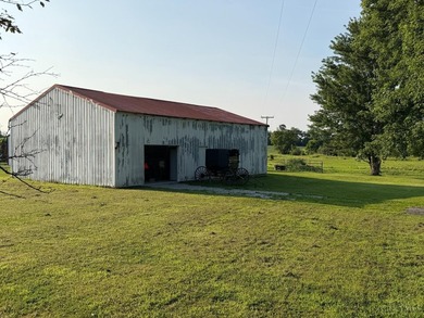 Enjoy Country Living with room to breathe! Brick Home-Pole Barn - photo 4