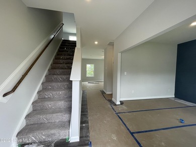 Additional listing photo 1