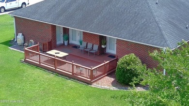 Nestled in the serene and sought-after Berne Glade community - photo 4