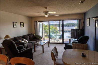 Wake up to stunning views in this charming 2-bedroom, 2-bathroom - photo 8