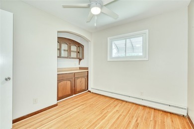 Welcome to 200 Rosecroft! This well-maintained 3-bedroom, 1 - photo 8