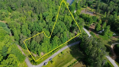 (private lake, pond, creek) Lot For Sale in Westminster South Carolina