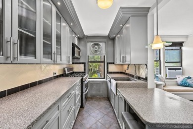 Welcome to this beautifully updated and impeccably maintained - photo 15