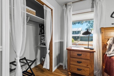 This property is absolutely charming ! Discover a clever blend