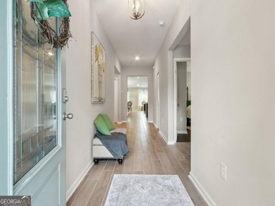 Move in ready, 4 bedroom, 2 bath, easy living floor plan - photo 4