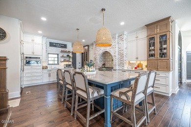 Spectacular Lakefront Retreat in Knoxville, TN Discover one of - photo 11
