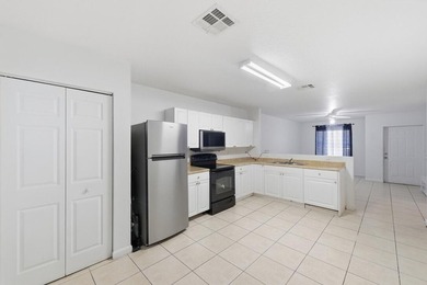 Rare quadruplex opportunity for investors, owner-occupants or - photo 12