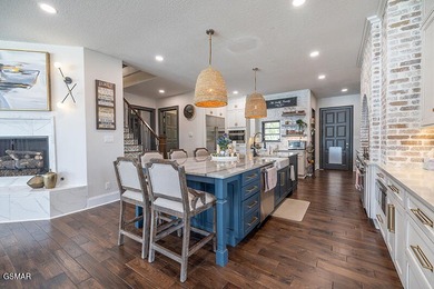 Spectacular Lakefront Retreat in Knoxville, TN Discover one of - photo 14
