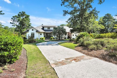 Peacefully positioned along the shores of Howe Creek, this - photo 4
