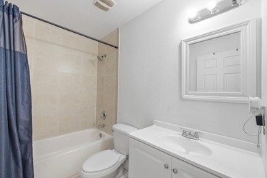 Rare quadruplex opportunity for investors, owner-occupants or - photo 14