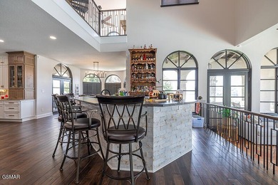 Spectacular Lakefront Retreat in Knoxville, TN Discover one of - photo 15