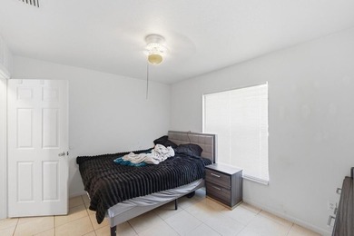 Rare quadruplex opportunity for investors, owner-occupants or - photo 15