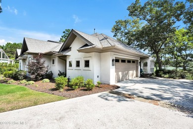 Peacefully positioned along the shores of Howe Creek, this - photo 6