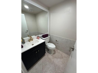 Great Location! been offered partially furnished/turn key! - photo 16