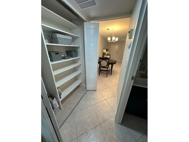 Great Location! been offered partially furnished/turn key! - photo 17