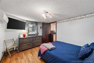 Looking to get your first lake cabin with deep water, killer - photo 21
