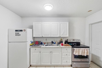 Rare quadruplex opportunity for investors, owner-occupants or - photo 26