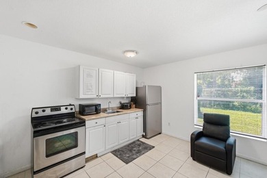 Rare quadruplex opportunity for investors, owner-occupants or - photo 31