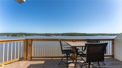 Experience breathtaking panoramic main channel views from this - photo 4