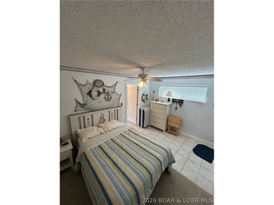 Enjoy Lake of the Ozarks living in this well-maintained 1 bed, 1 - photo 7