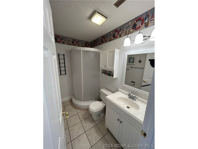 Enjoy Lake of the Ozarks living in this well-maintained 1 bed, 1 - photo 9