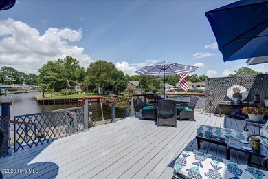 Waterfront Living at It's Finest! Welcome to this beautifully - photo 9