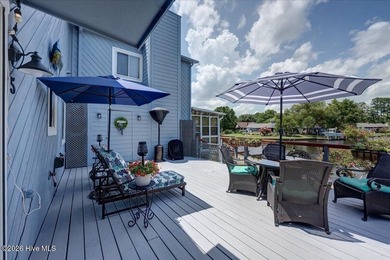 Waterfront Living at It's Finest! Welcome to this beautifully - photo 10