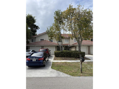 Lake Townhome/Townhouse For Sale in Wellington, Florida