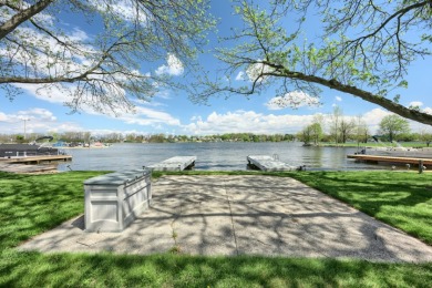 Exceptional Lakefront Living on a Beautiful Level Lot SOLD - photo 5