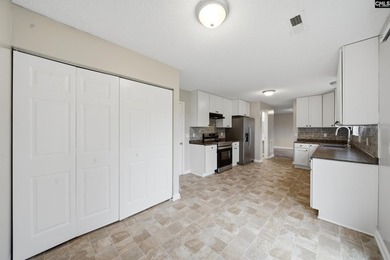 305 Cutter Ct is the kind of home that gives you space - photo 15