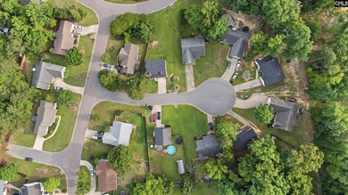 305 Cutter Ct is the kind of home that gives you space - photo 35
