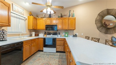 Seller is offering a credit toward new flooring & countertops - photo 5