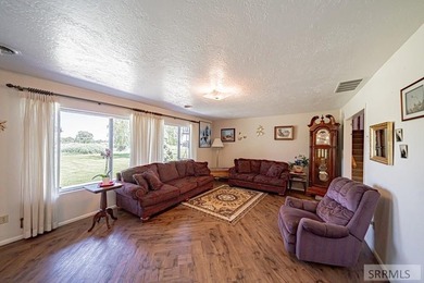 Experience the beauty of riverfront living with this incredible - photo 9
