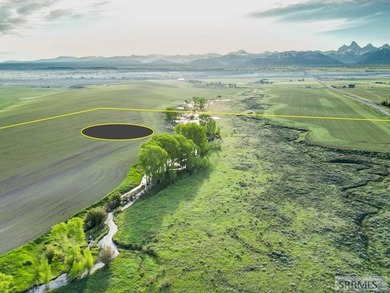 Three separate building rights on one rare, contiguous 115-acre - photo 10