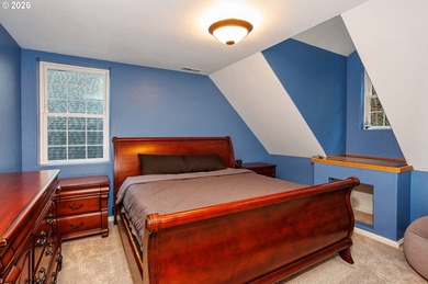 SELLER TO PAY 1 year HOA dues for the buyer! This polished cabin - photo 17