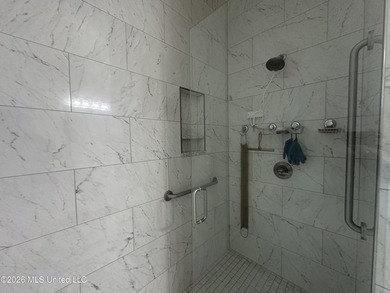 Very nice cozy home, walking distance to downtown, the - photo 27