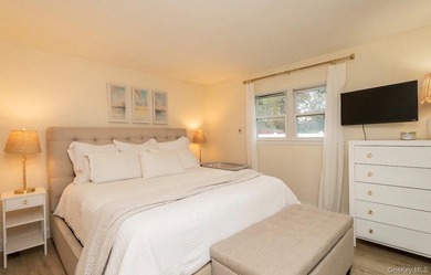 Opportunity knocks in the Shirley Beach area! If you've been - photo 8