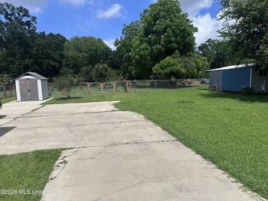 Very nice cozy home, walking distance to downtown, the - photo 39